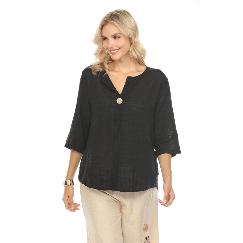 Black 3/4 Sleeves Top with Bamboo Button